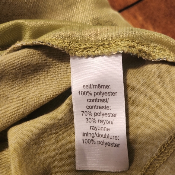 Maurices Green Sequin Tank Top Women's Size Medium - Picture 4 of 5